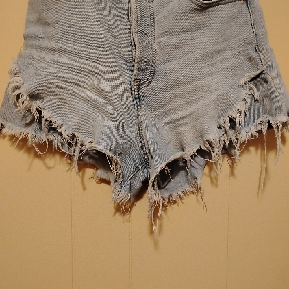 Frayed Hem Light Blue Jean Shorts